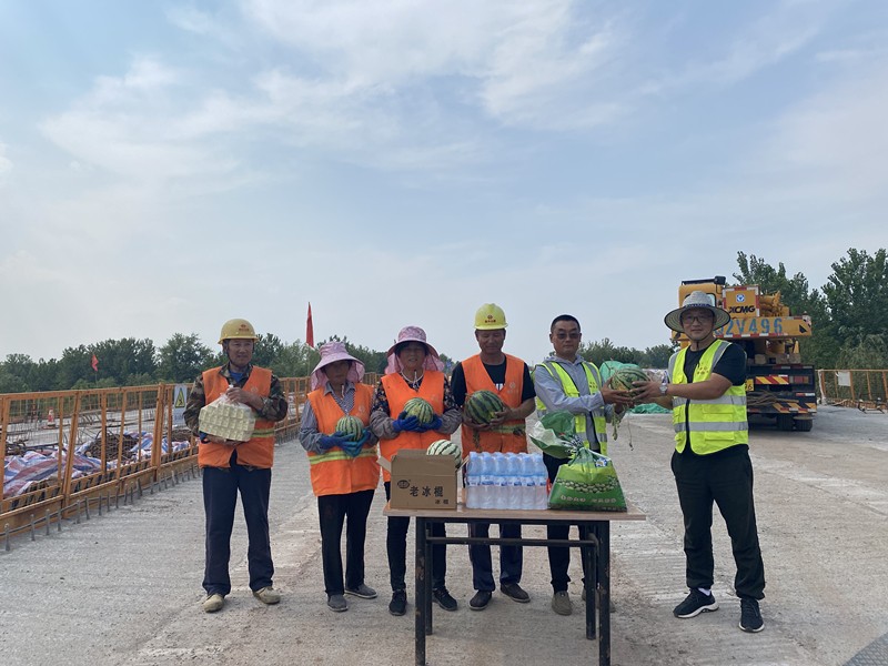 夏日送清涼，關(guān)懷暖人心——臨沂分公司組織送清涼活動