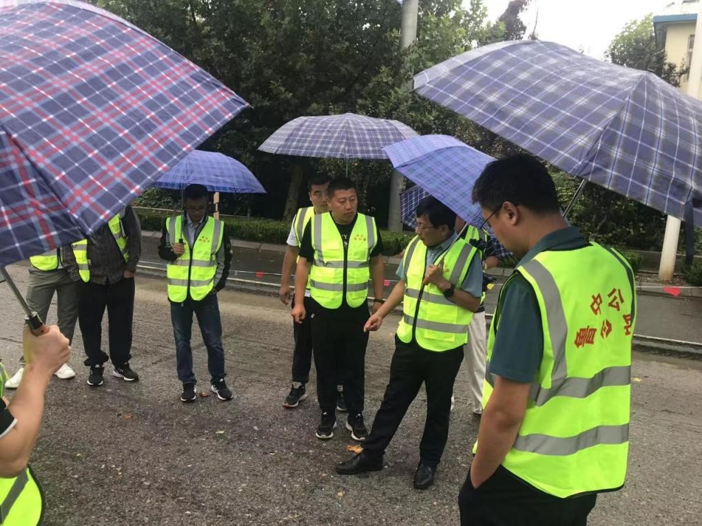 挖潛增效保進(jìn)度，客觀(guān)實(shí)際定目標(biāo)——項(xiàng)目策劃專(zhuān)家組對(duì)高淄路中修項(xiàng)目實(shí)地調(diào)研