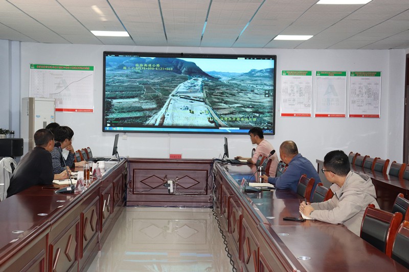 臨臨高速總監(jiān)辦、駐地辦蒞臨臨臨六標(biāo)開展施工進(jìn)度調(diào)度會(huì)0_副本