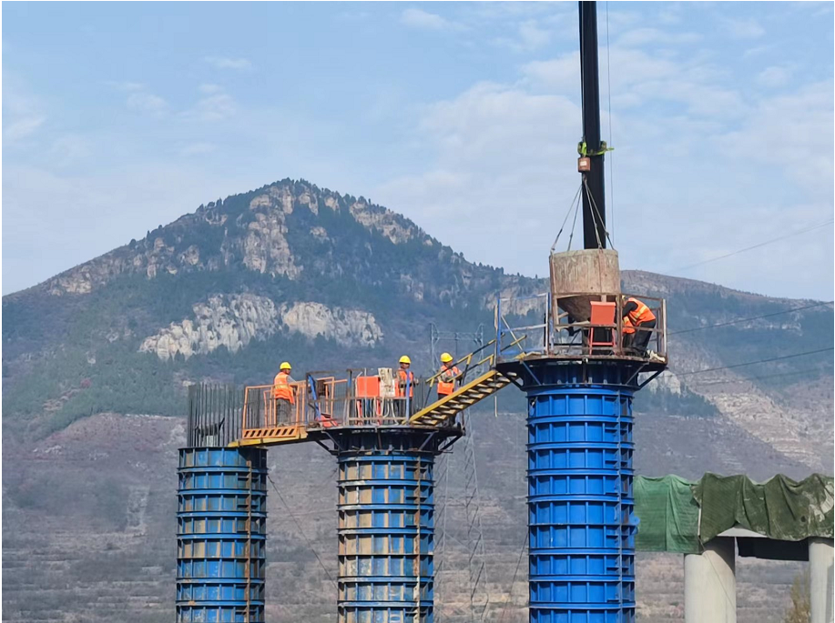 K102+627北安樂村大橋，9#左上墩柱澆筑砼_(tái)副本