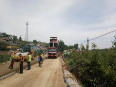 養(yǎng)護工程分公司九東路路面改造工程水泥穩(wěn)定碎石基層試驗段順利完成