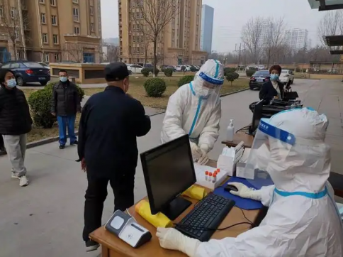 萬眾一心，眾志成城